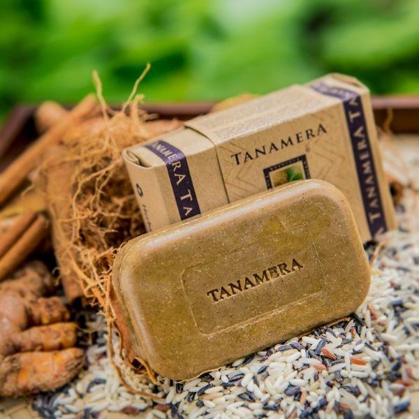 Savon Gommant Brun pour le Corps - Tanamera 